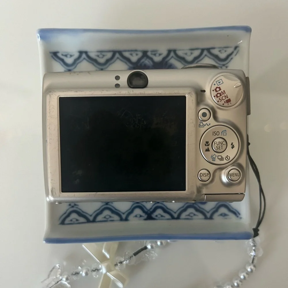 Canon powershot sd750